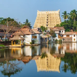 Padmanabha-Swamy-Temple-Famous-8-places-to-visit-in-trivandrum-1